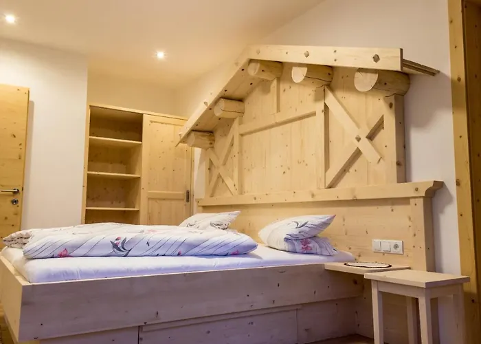 Buachbinder Hof 公寓